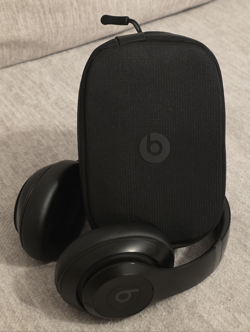 Beats Studio Pro Headphones (Black)